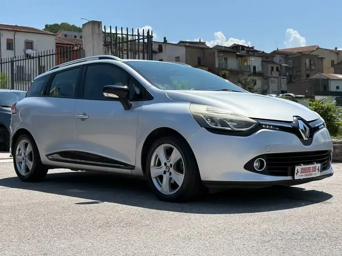 Usata Renault Clio 75 CV (55 kW) 2015 Grigio Station wagon
