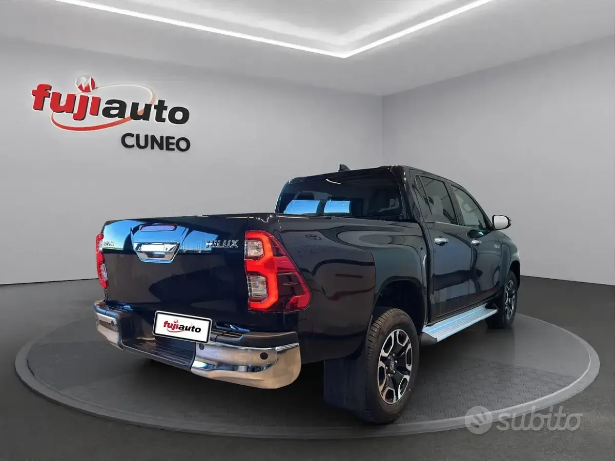 Nuova Toyota HiLux Executive 204 CV (150 kW) 2026 Nero Pick-up