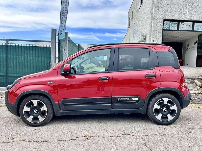 Usata Fiat Panda Cross Cross 69 CV (50 kW) 2025 Rosso Utilitaria