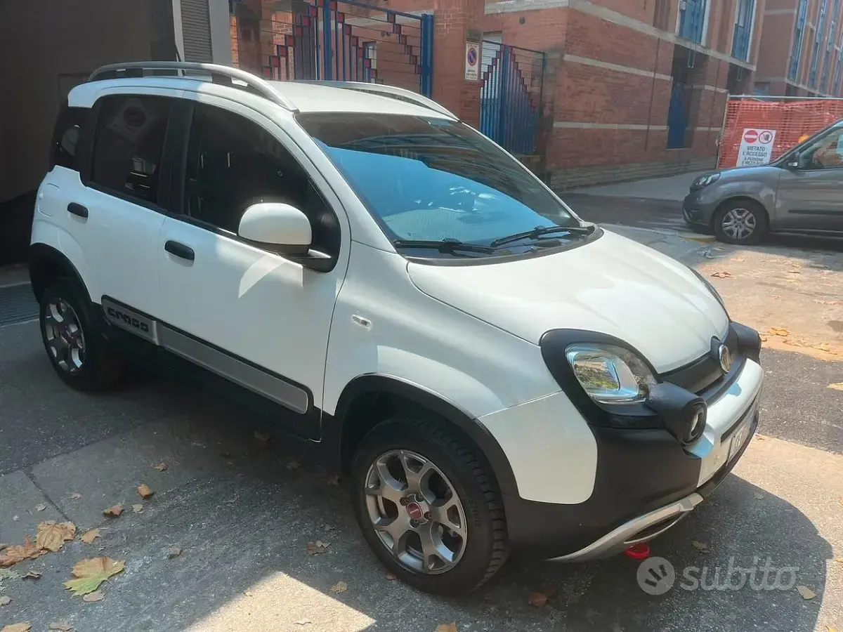 Usata Fiat Panda Cross Cross 85 CV (62 kW) 2021 Bianco Utilitaria