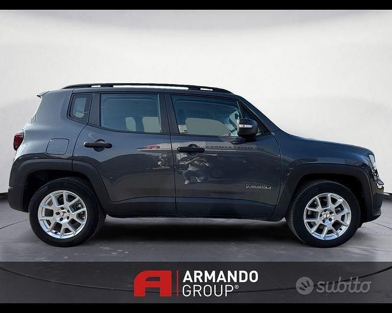 Usata Jeep Renegade Altitude 131 CV (96 kW) 2024 Grigio SUV