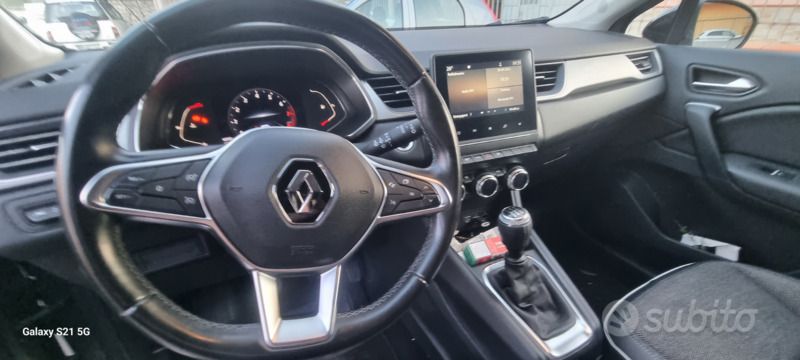 Usata Renault Captur 101 CV (74 kW) 2020 Grigio SUV