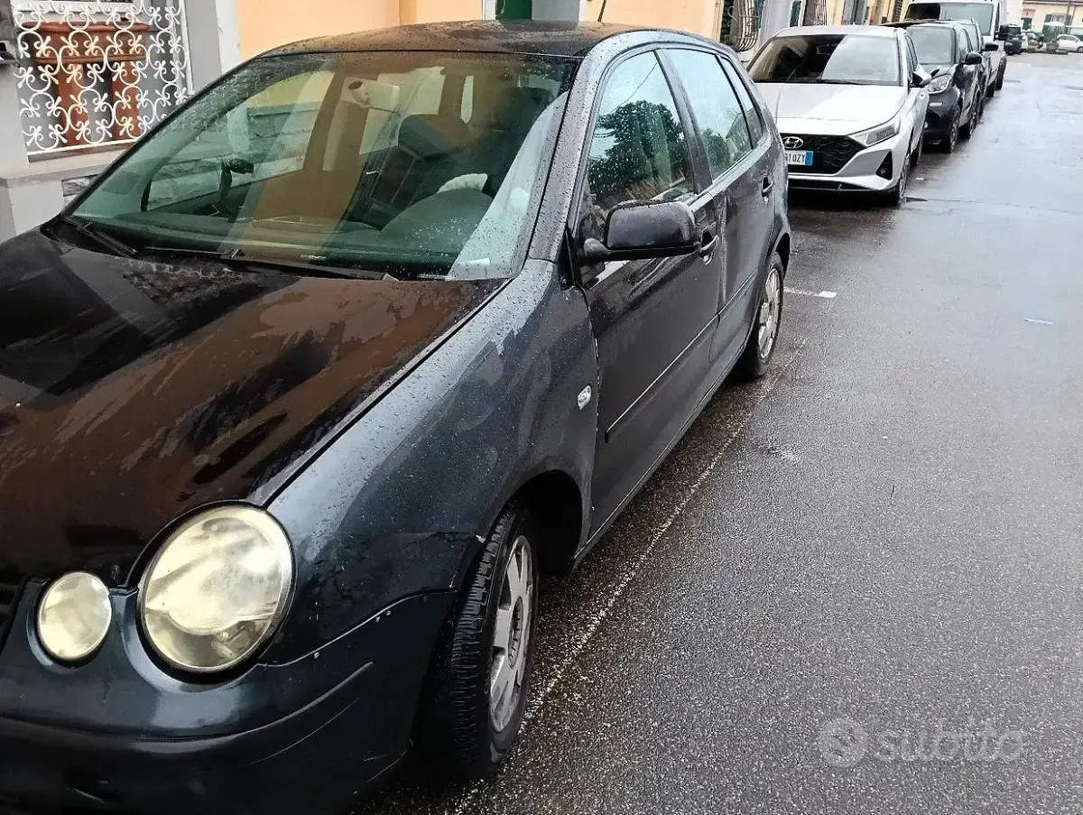 Usata VW Polo 50 CV (36 kW) 2004 Nero Utilitaria