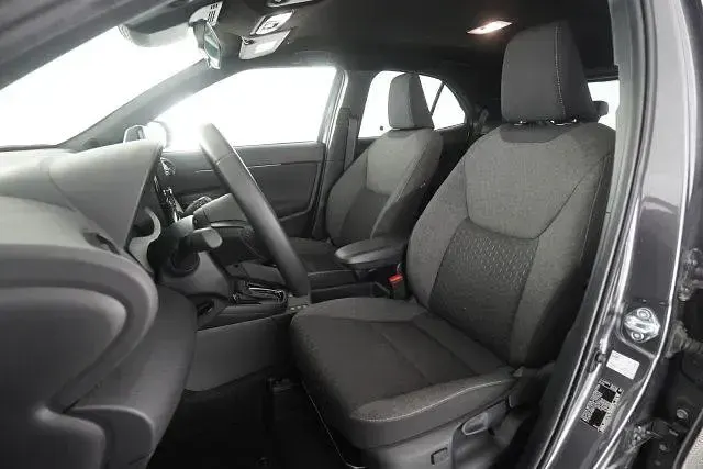 Usata Toyota Yaris Trend 92 CV (67 kW) 2025 Grigio Utilitaria