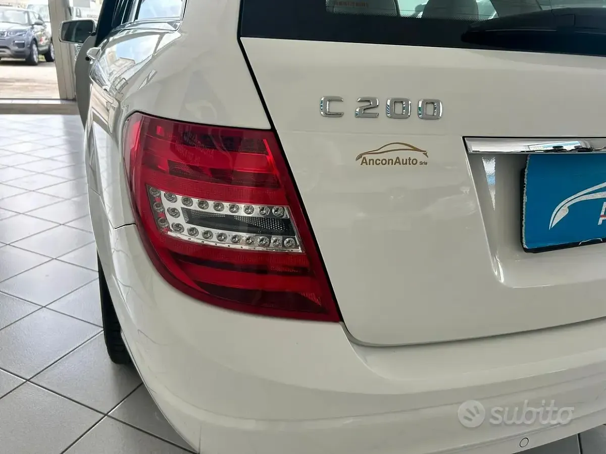 Usata Mercedes C200 136 CV (100 kW) 2012 Bianco Station wagon