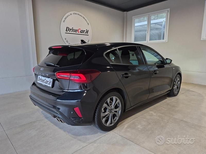 Usata Ford Focus ST 116 CV (85 kW) 2025 Nero Berlina