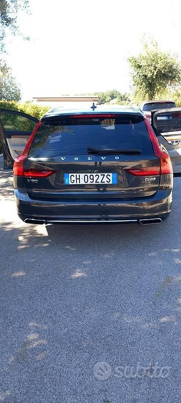 Usata Volvo V90 190 CV (139 kW) 2017 Nero Station wagon
