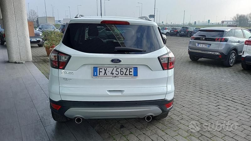 Usata Ford Kuga S 120 CV (88 kW) 2019 Bianco SUV