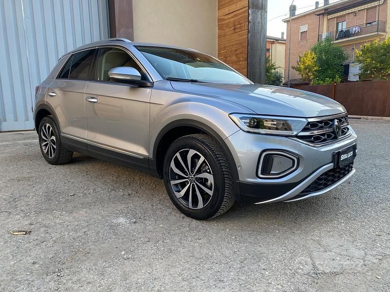 Usata VW T-Roc Style 110 CV (80 kW) 2022 Grigio SUV