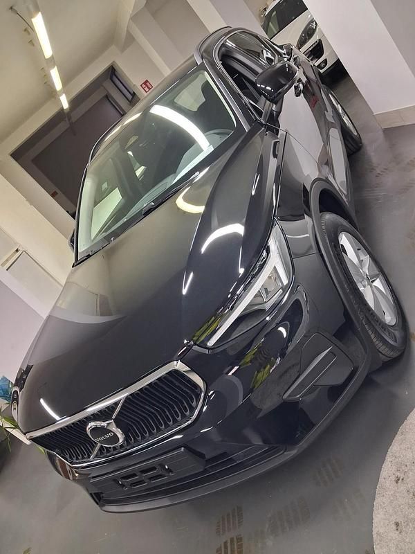 Nuova Volvo XC40 163 CV (119 kW) 2025 Nero SUV