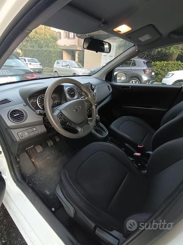 Używany Hyundai i10 68 KM (50 kW) 2019 Biały Hatchback