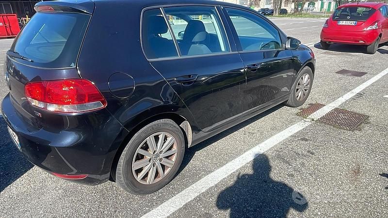 Usata VW Golf VII 105 CV (77 kW) 2012 Nero Berlina