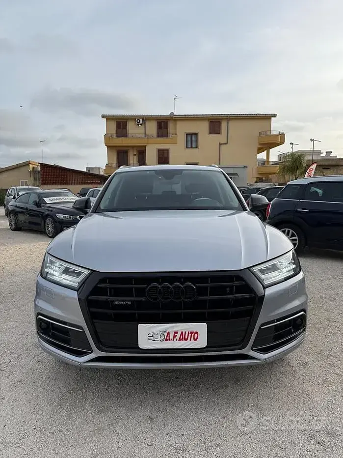 Usata Audi Q5 Design 190 CV (139 kW) 2019 Grigio SUV