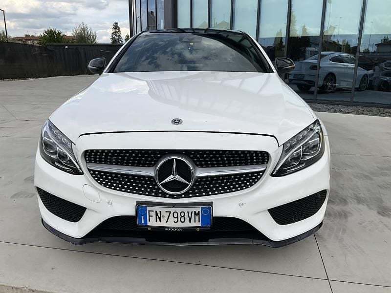 Usata Mercedes C220 Premium 170 CV (125 kW) 2018 Bianco pastello Coupé