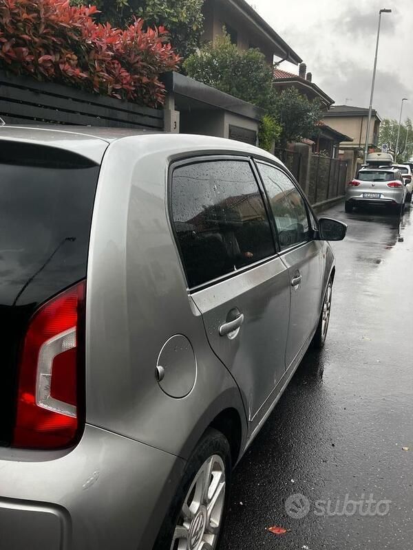 Usata VW up! 2015 Grigio Utilitaria