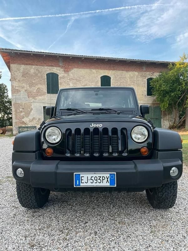 Usata 2011 Jeep Wrangler Sport SUV | 25.000 € (Ottimo prezzo) - Immagine 1/4