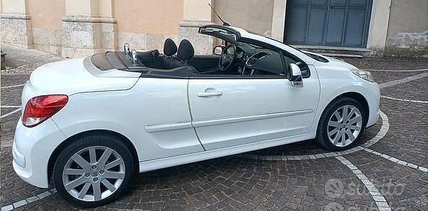 Usata Peugeot 207 CC 120 CV (88 kW) 2011 Bianco Cabrio