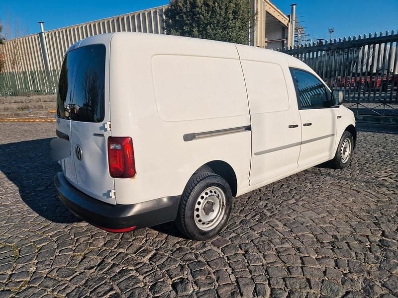 Usata VW Caddy Maxi 110 CV (80 kW) 2018 Bianco Monovolume