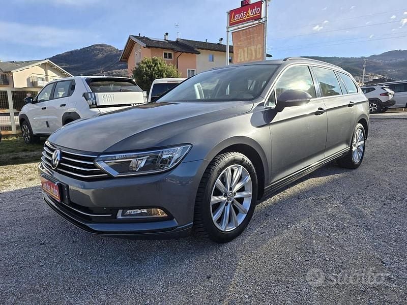 Usata VW Passat Business 149 CV (109 kW) 2017 Grigio Station wagon
