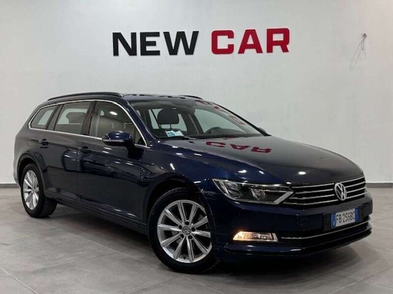 Blu/azzurro Usata 2015 VW Passat Highline Station wagon | 9200 € (Super prezzo) - Immagine 1/4