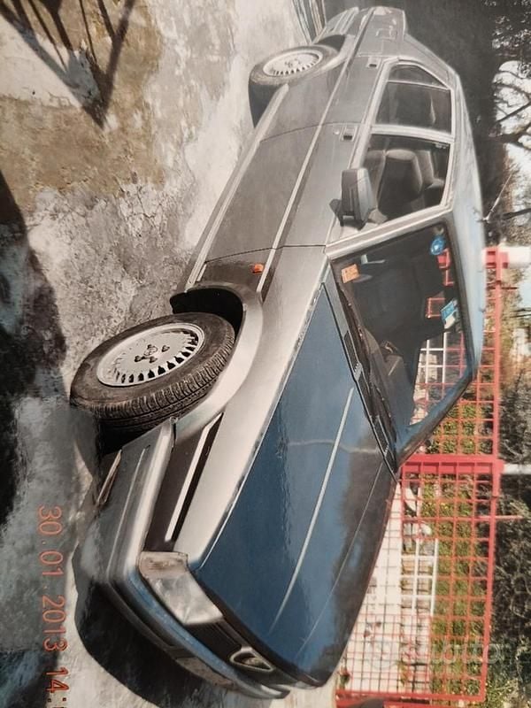 Usata Alfa Romeo 90 Quadrifoglio 1985 Grigio Berlina