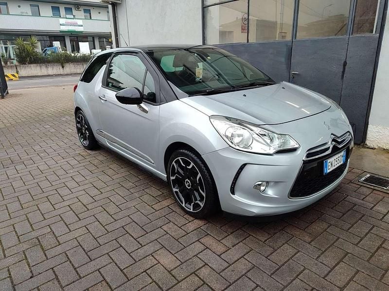 Other Usata 2012 Citroën DS3 Sport Chic Tre volumi | 3700 € (Ottimo prezzo) - Immagine 1/4