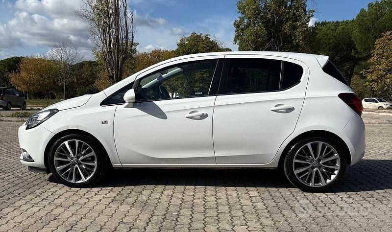 Usata Opel Corsa Cosmo 95 CV (69 kW) 2016 Bianco Berlina
