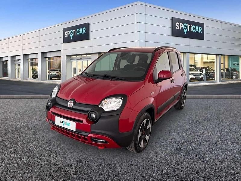 Usata Fiat Panda Cross Cross 70 CV (51 kW) 2024 Rosso Utilitaria