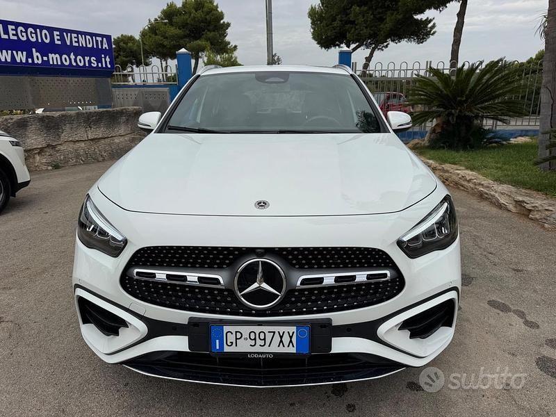 Usata Mercedes GLA200 AMG Line Premium 150 CV (110 kW) 2023 Bianco SUV