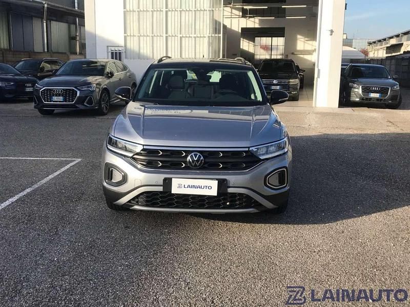 Usata VW T-Roc Life 150 CV (110 kW) 2022 Argento SUV