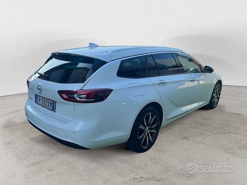 Usata Opel Insignia Innovation 170 CV (125 kW) 2018 Bianco Station wagon