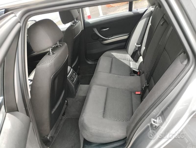 Usata BMW 318 2012 Grigio Station wagon