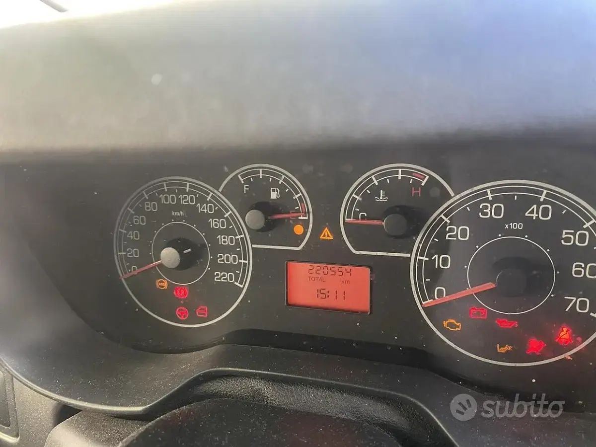 Occasion Fiat Punto 65 ch (47 kW) 2013 Gris Citadine