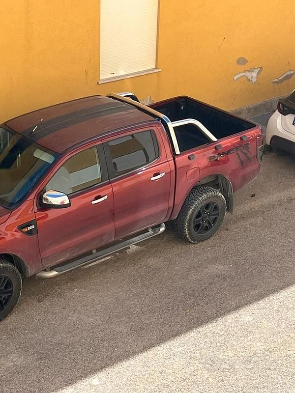 Usata Ford Ranger 2024 Rosso Pick-up