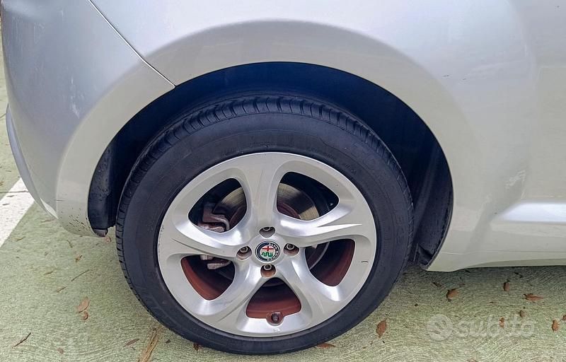 Begagnad Alfa Romeo MiTo Super 95 HK (69 kW) 2018 Grå Halvkombi