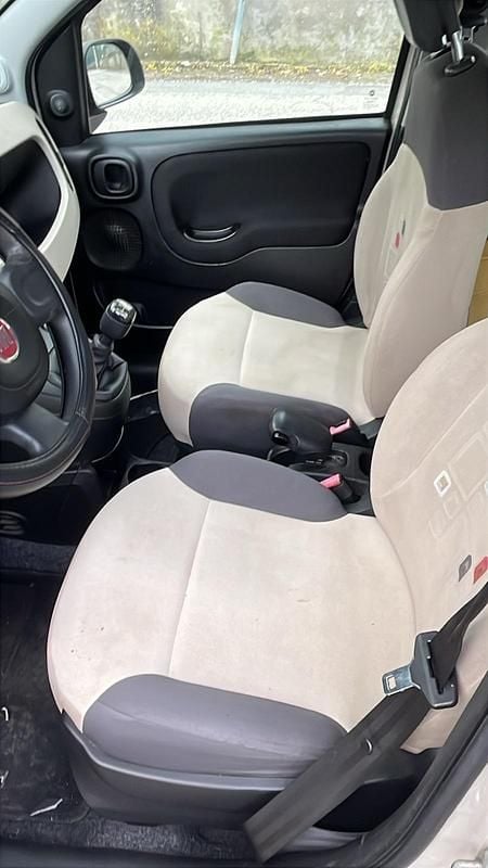 Usata Fiat Panda Lounge 74 CV (54 kW) 2014 Beige Utilitaria
