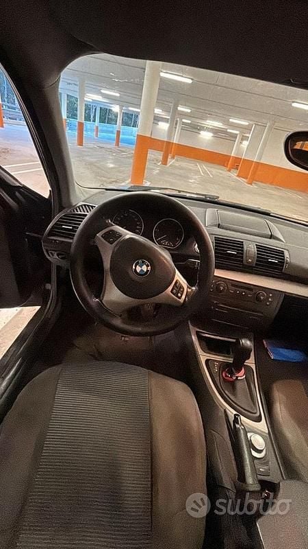 Usata BMW 120 163 CV (119 kW) 2005 Grigio Utilitaria