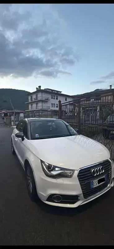 Usata Audi A1 Sportback Ambition 90 CV (66 kW) 2013 Utilitaria