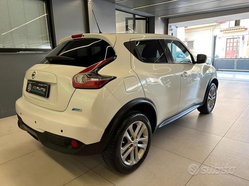 Usata Nissan Juke Acenta 110 CV (80 kW) 2016 Bianco perlato SUV