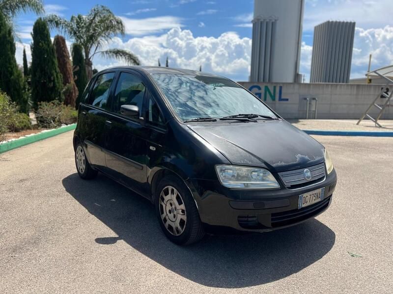 Nero Usata 2007 Fiat Idea Monovolume | 1300 € (Super prezzo) - Immagine 1/4