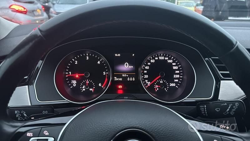 Usata VW Passat 190 CV (139 kW) 2015 Berlina