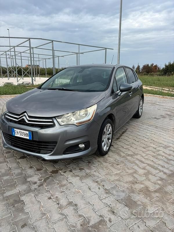 Occasion Citroën C4 120 ch (88 kW) 2012 Gris Citadine