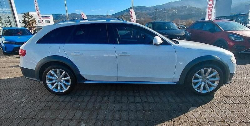 Usata Audi A4 Allroad Advanced 170 CV (125 kW) 2011 Bianco Station wagon