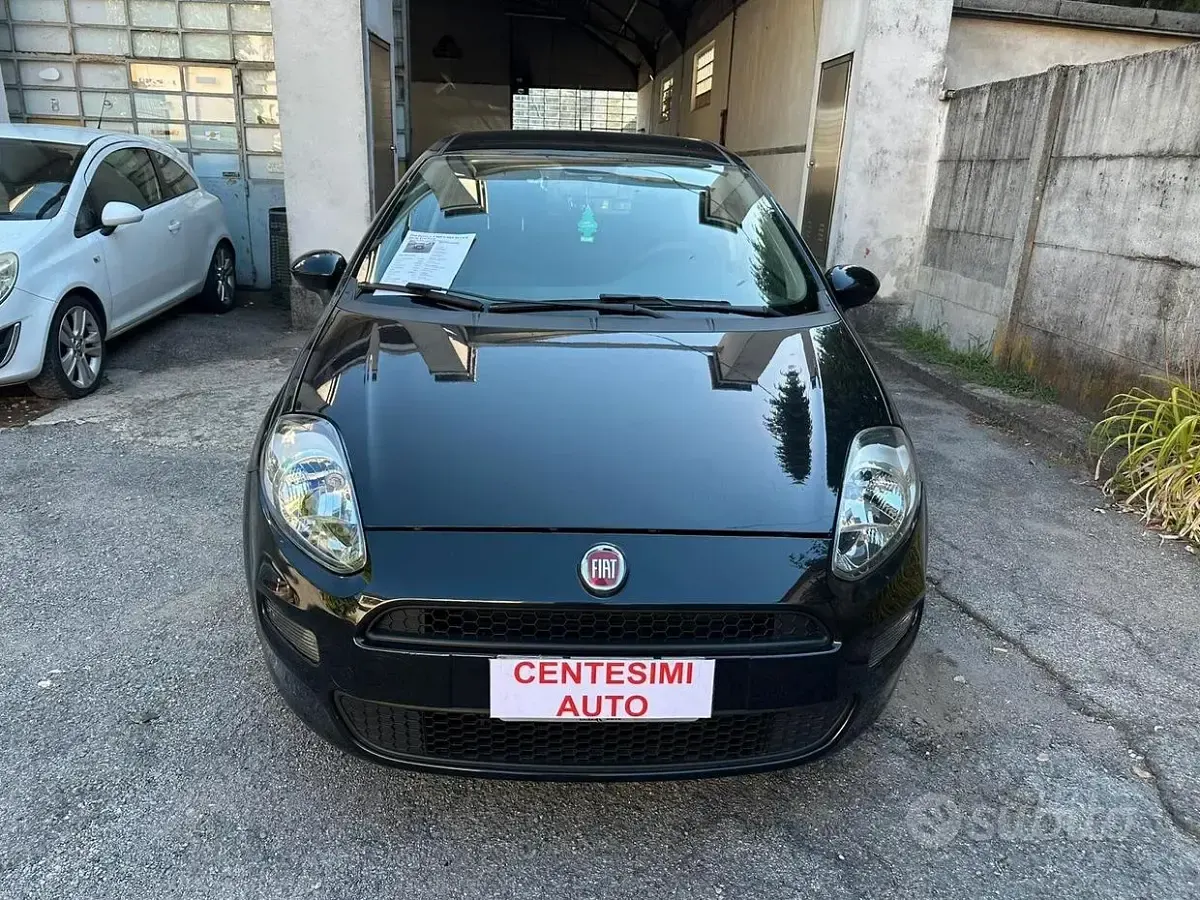 Usata Fiat Punto Lounge 85 CV (62 kW) 2013 Utilitaria