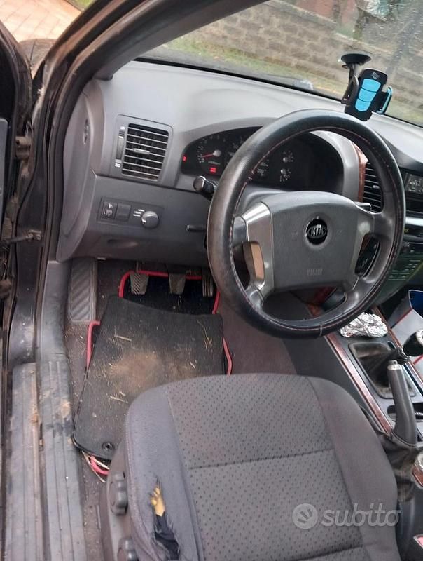 Usata Kia Sorento EX 140 CV (102 kW) 2002 Nero SUV