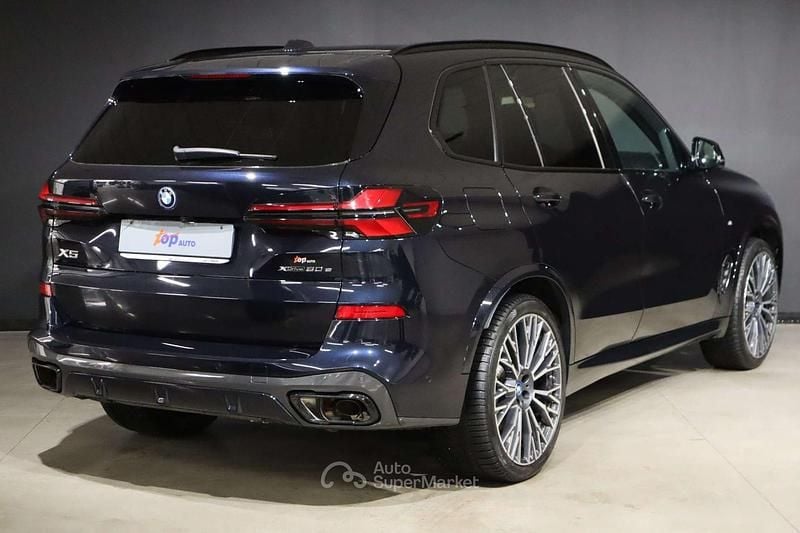 Usata BMW X5 M Sport 489 CV (359 kW) 2024 Carbon schwarz met. SUV