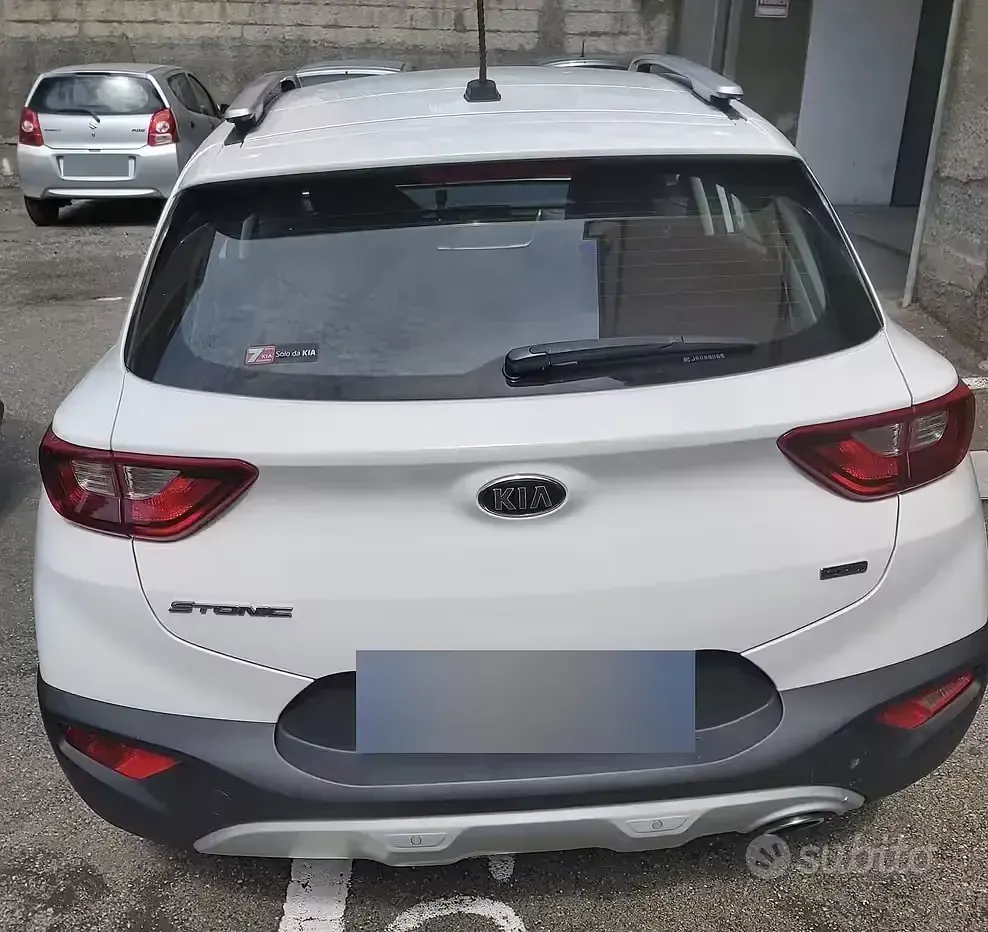 Usata Kia Stonic 110 CV (80 kW) 2018 Bianco SUV