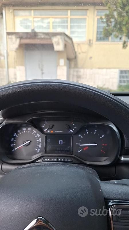 Usata Citroën C3 83 CV (61 kW) 2024 Nero Berlina