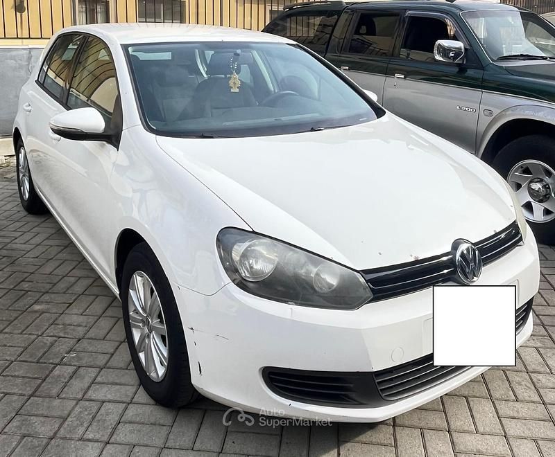Usata VW Golf VII Highline 105 CV (77 kW) 2012 Bianco Berlina