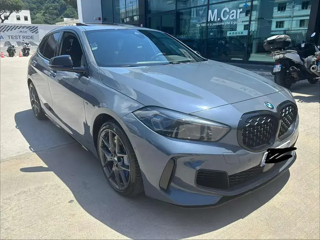 Usata BMW M135 306 CV (225 kW) 2021 Grigio Utilitaria